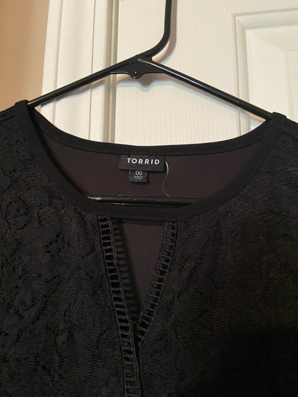 torrid Black Lace V-Key Women's Top